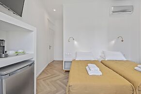 Kamelia Hotel