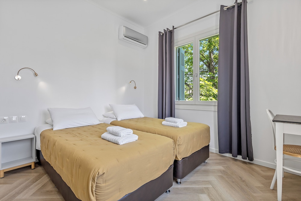 Kamelia Hotel