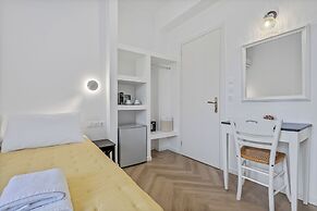 Kamelia Hotel