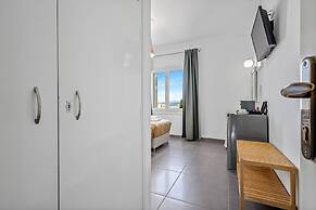Kamelia Hotel