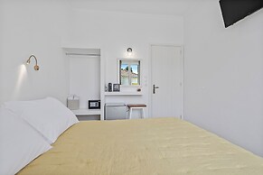 Kamelia Hotel