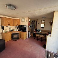 Static Caravan Sleeps 8 With Indoor Pool