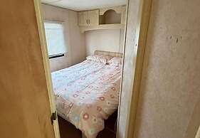 Static Caravan Sleeps 8 With Indoor Pool