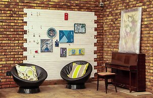 Golden Quilt Venue Stays