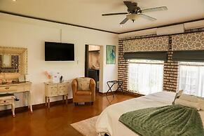 Golden Quilt Venue Stays