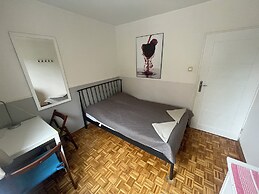 Lama Rooms