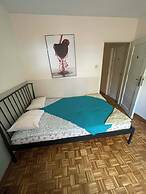 Lama Rooms