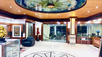 Grand residency