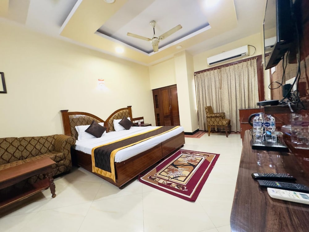 Grand residency