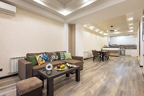 Stay Inn on Yekmalyan