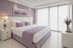 The Avoryn Hotel & Suites