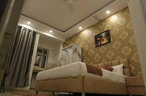 Leluxe Boutique Hotel