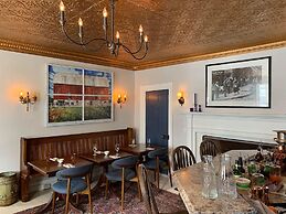 Windsor House Inn
