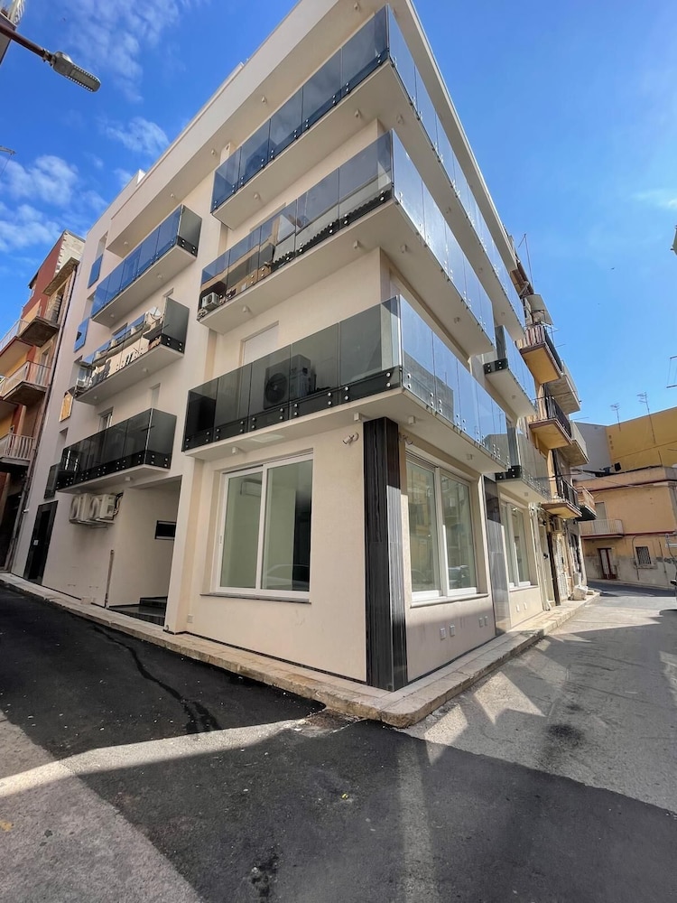 Xenia Apartments