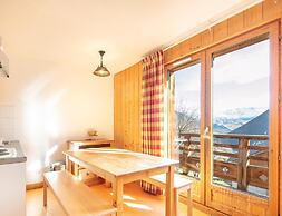 Mountain Apartment With Alpine Comfort