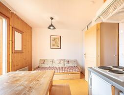 Mountain Apartment With Alpine Comfort