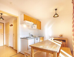 Mountain Apartment With Alpine Comfort