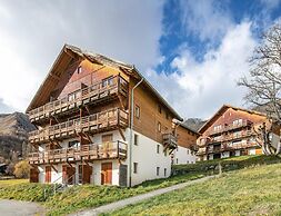 Mountain Apartment With Alpine Comfort