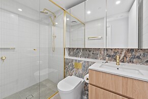 Stylish 2-bed Stay Near Canberra Centre