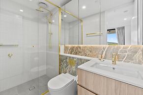 Stylish 2-bed Stay Near Canberra Centre