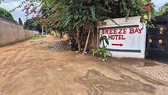 Breeze Bay Hotel Diani