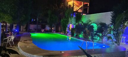 Breeze Bay Hotel Diani