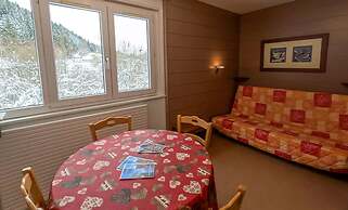 Mountain Flat With Pool in Lelex