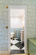 2 Boutique Apts Parisian Gold Bath BHM