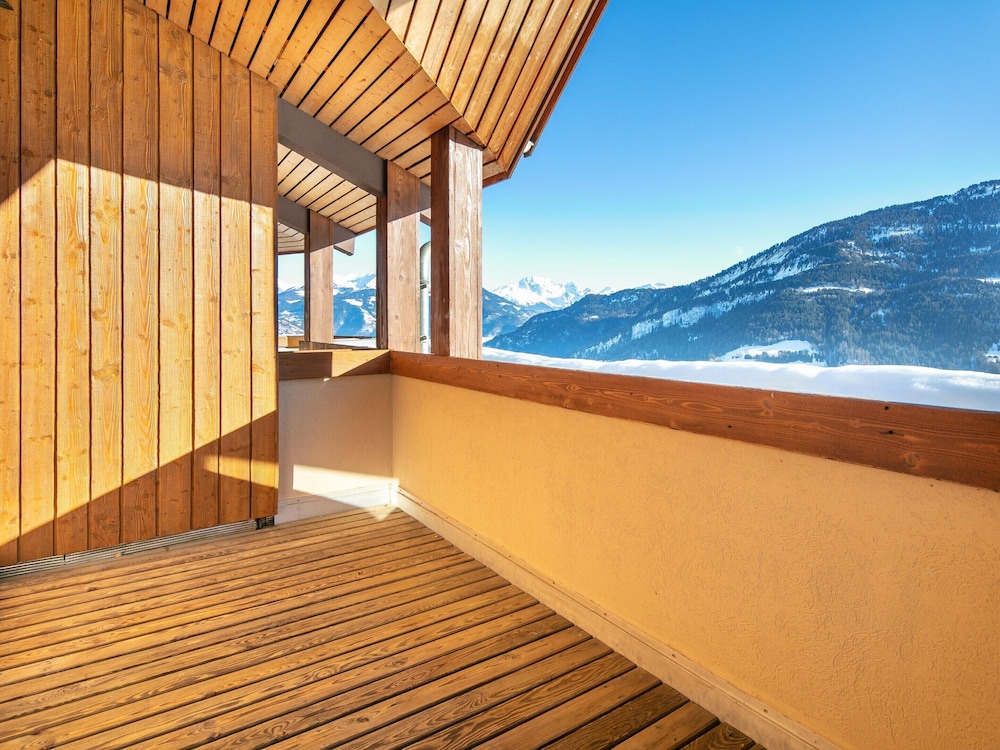 Alpine Stay for Four With Balcony