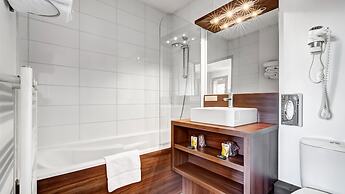 Morillon Family Alpine Getaway for 5