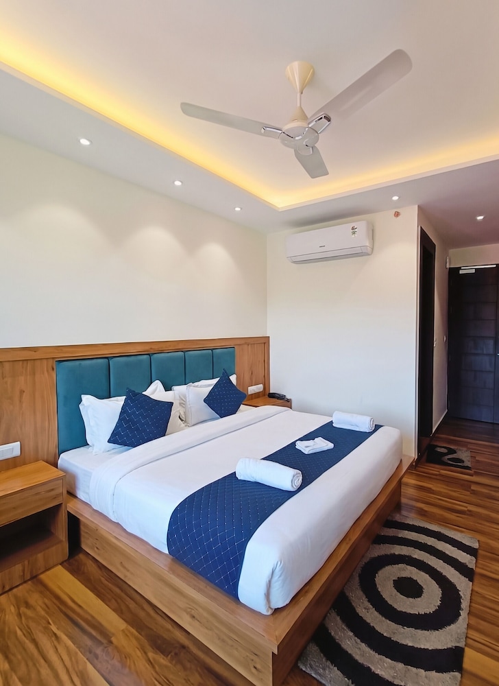 OnlyStay Luxe House Dalhousie