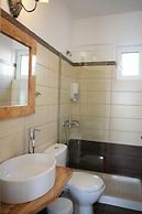 Guesthouse Doma est 1991