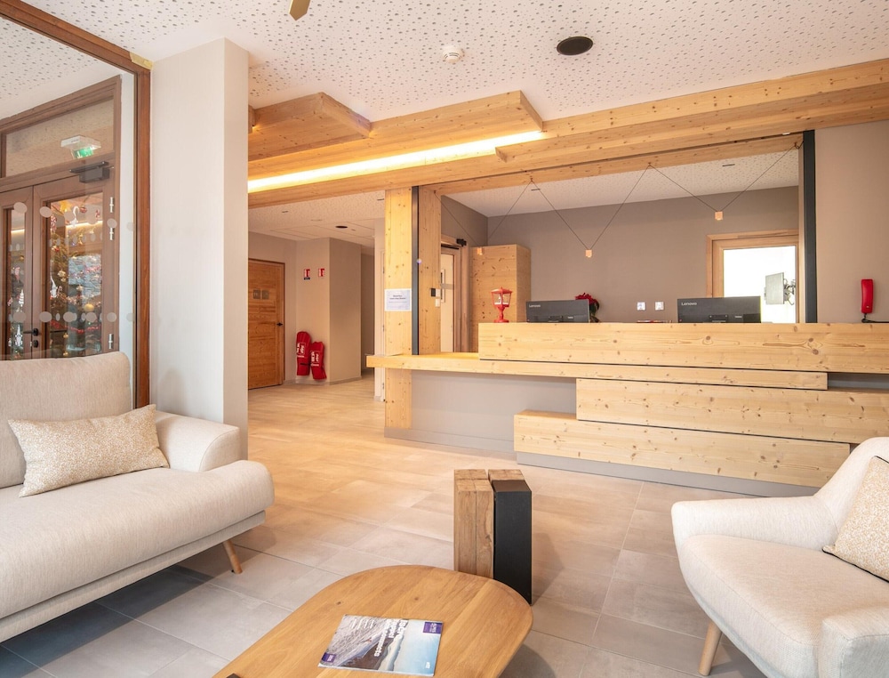 Alpine Home With Wellness Access