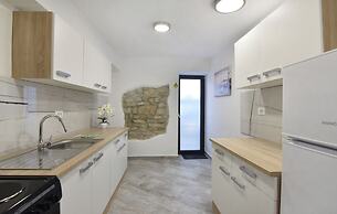 Comfortable Vacation Retreat With Parking