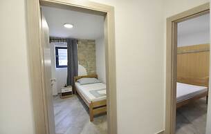Comfortable Vacation Retreat With Parking
