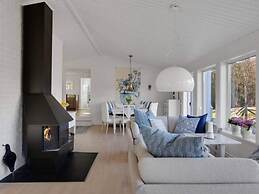 5 Star Holiday Home in Hjalteby