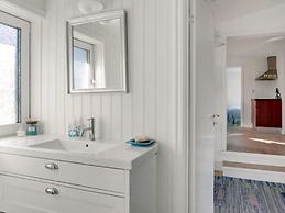 5 Star Holiday Home in Hjalteby