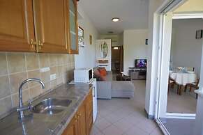 Equipped Flat Just a Short Walk From the Beach