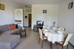Equipped Flat Just a Short Walk From the Beach