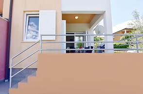 Equipped Flat Just a Short Walk From the Beach