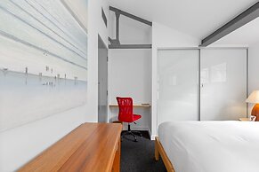 Spacious 2-bed Retreat in Rosebery