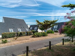 Duplex, 200m to Falaise Beach