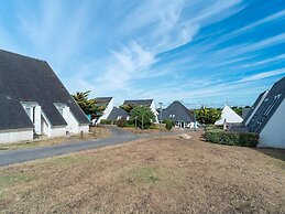 Retreat With Heated Pool & Coast