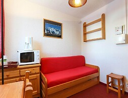 Compact Slope-side Studio for two