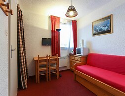 Compact Slope-side Studio for two