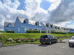 Brittany Flat, Beach & Pool