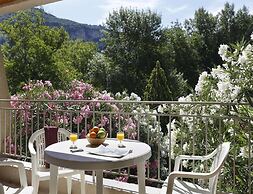 Studio in the Heart of Nature