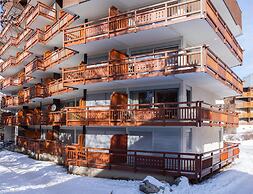 Studio in Les Deux Alpes With Balcony