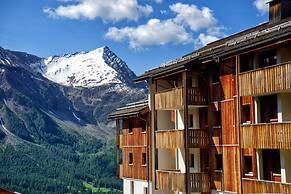 Stay in the Ecrins National Park