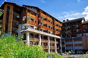 Stay in the Ecrins National Park